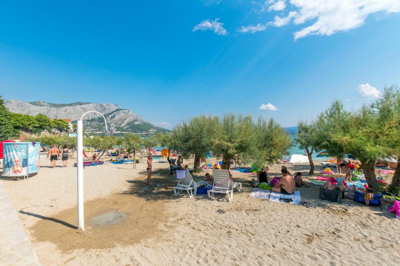 Villa Sara With Sea View And Private Heated Pool 오미스 외부 사진